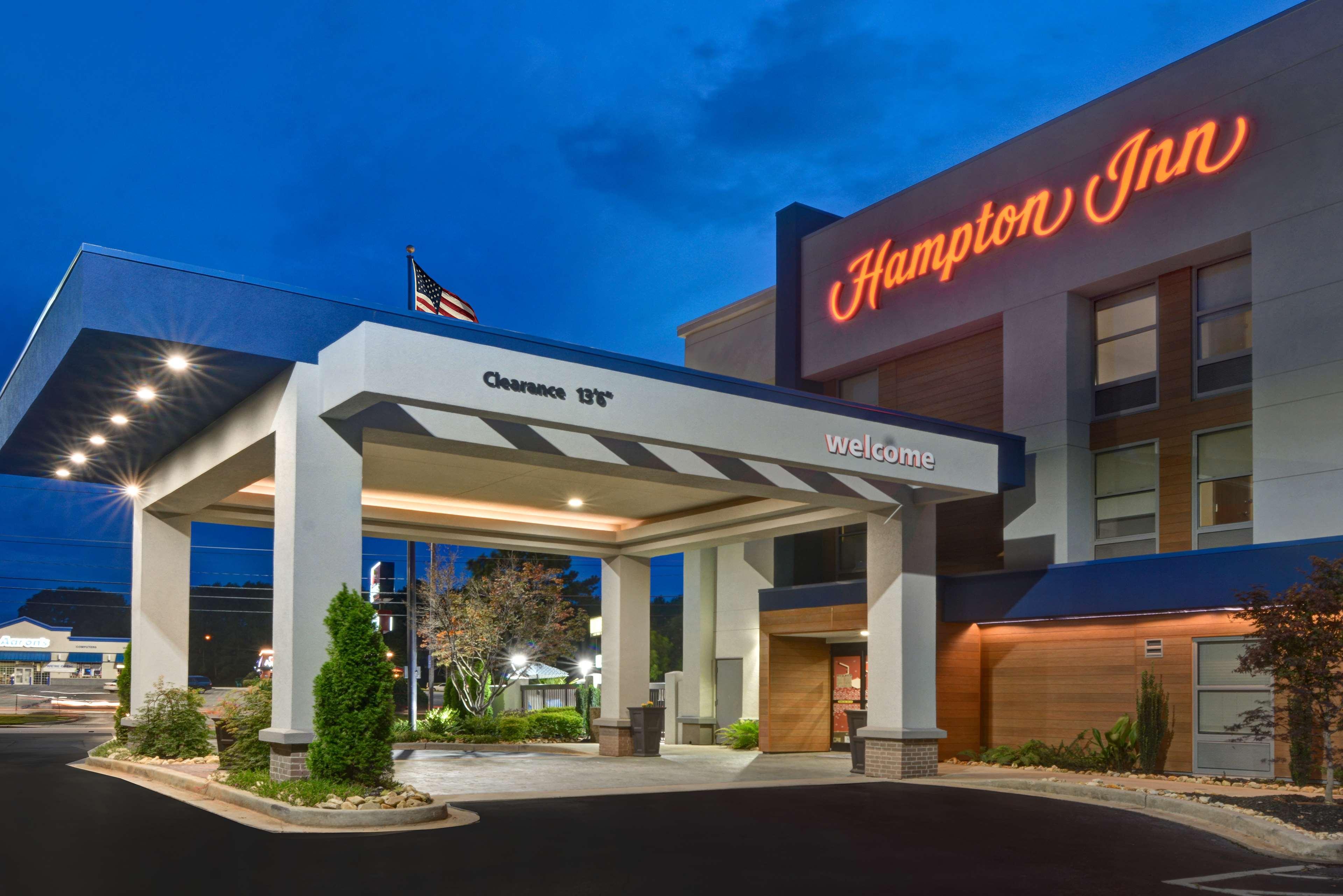 Hampton Inn Гринвуд Экстерьер фото